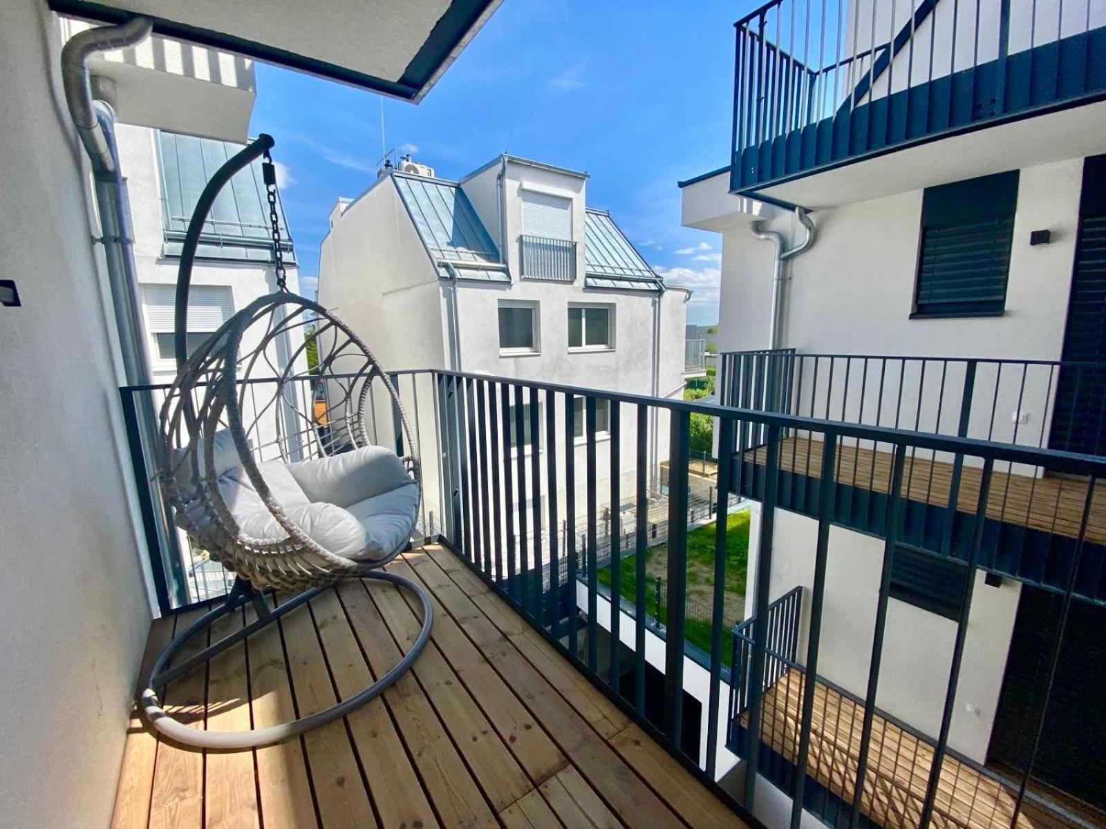 Modern Apartment With Balcony & Free Parking - Nearby Metro 维也纳 外观 照片