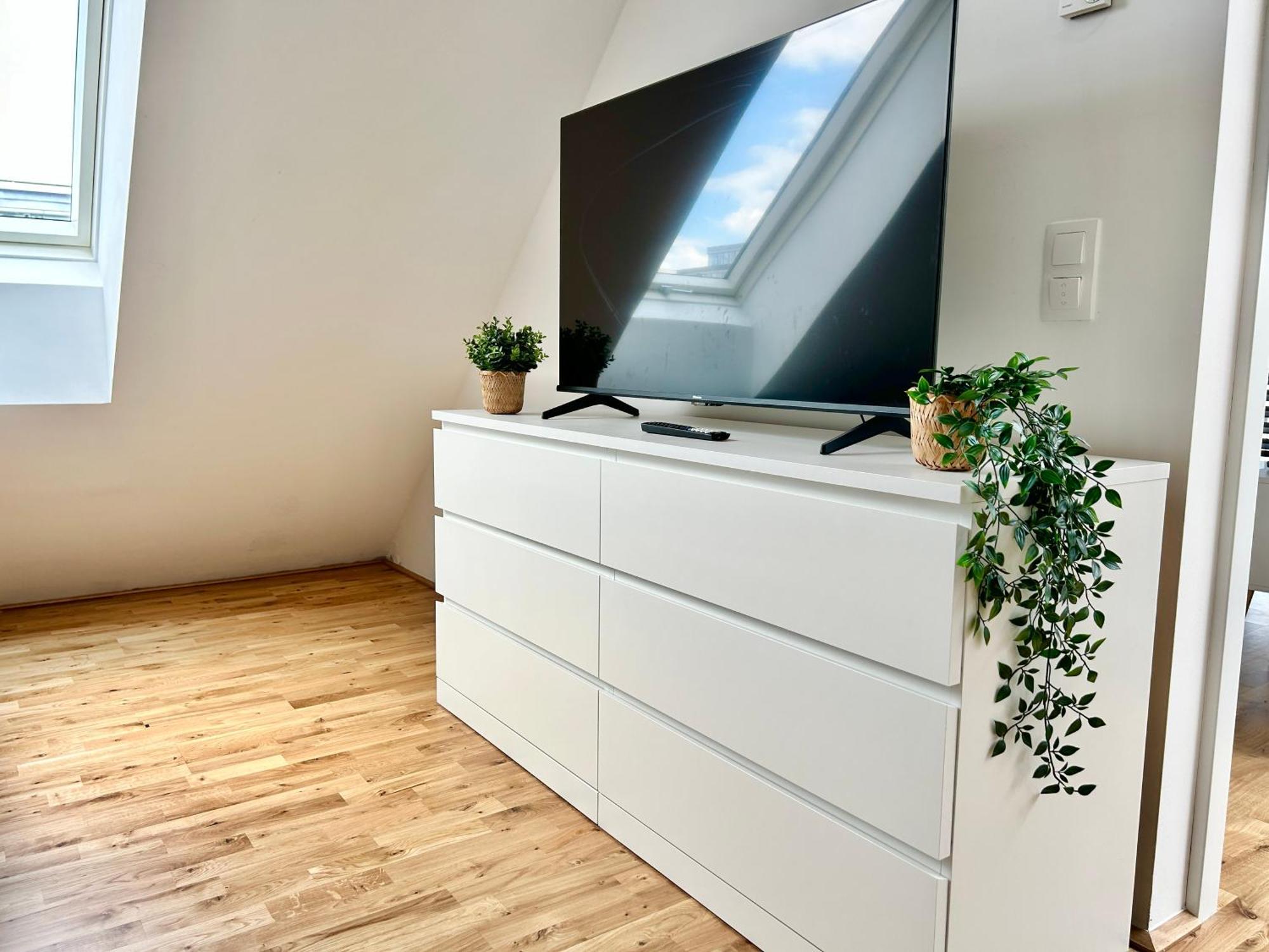 Modern Apartment With Balcony & Free Parking - Nearby Metro 维也纳 外观 照片